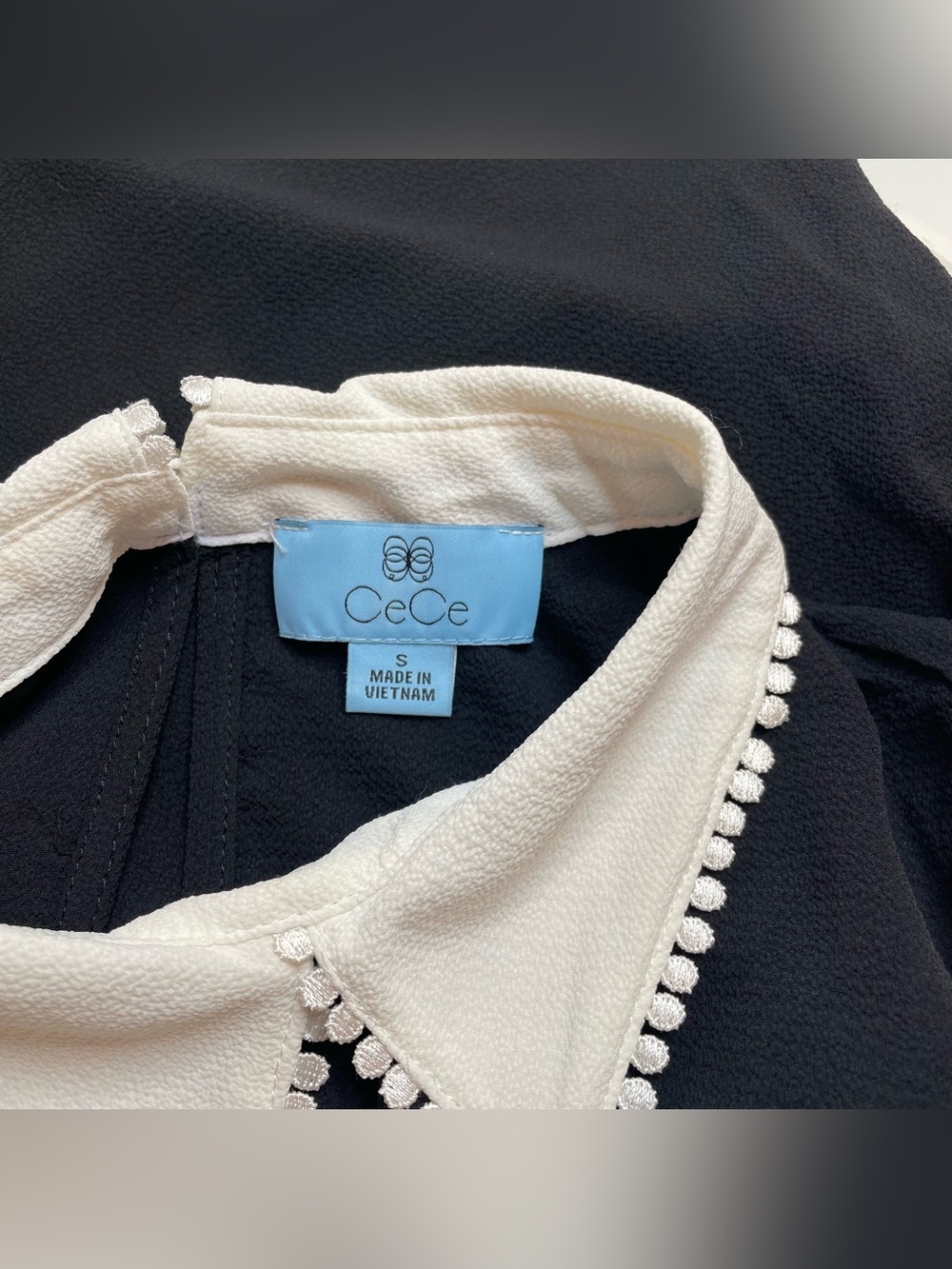 CeCe by Cynthia Steffe Sleeveless Black Blouse White Collar Size Small New NWT - Picture 6 of 7